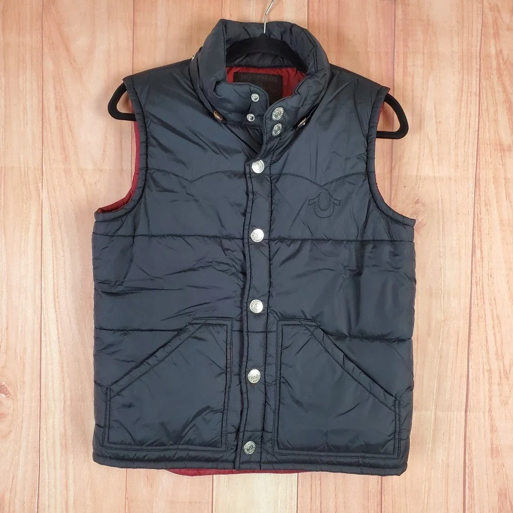 True Religion Mens Puffer Vest Medium Black 100% Nylon Sleeveless Button Up‎